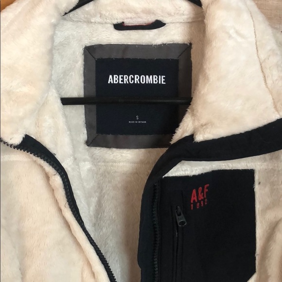Abercrombie jacket - Picture 3 of 4